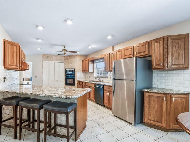 7368 NW 14TH STREET, Ocala, FL 34482