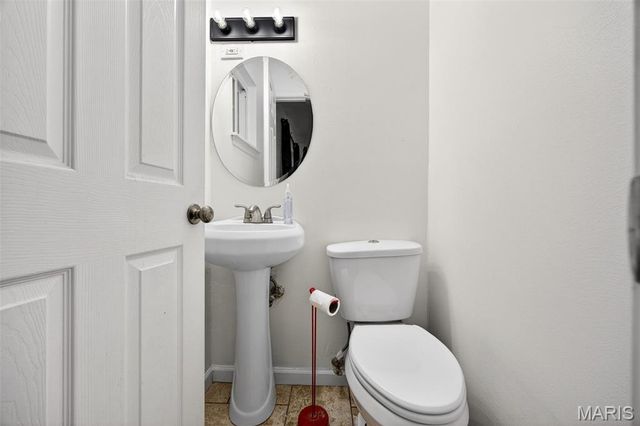 713 Plaza Drive, O'fallon, MO 63366