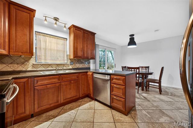 713 Plaza Drive, O'fallon, MO 63366