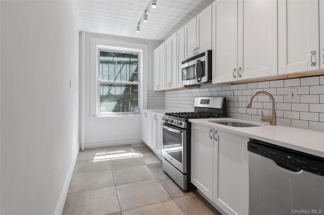 1068 Walton Avenue, Bronx, NY 10452