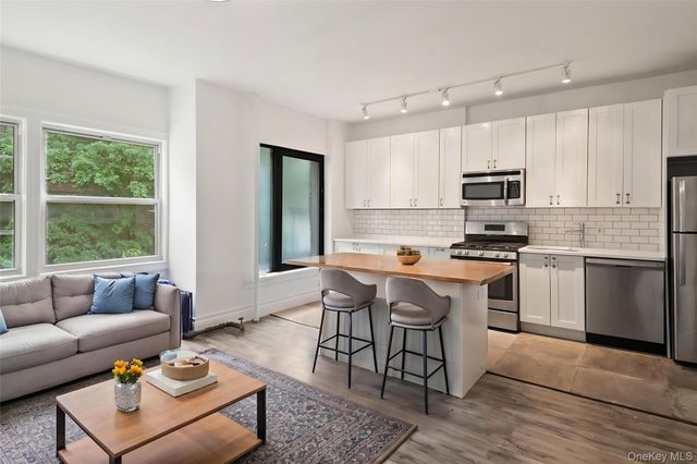 1068 Walton Avenue, Bronx, NY 10452