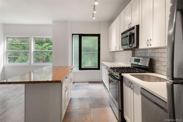 1068 Walton Avenue, Bronx, NY 10452