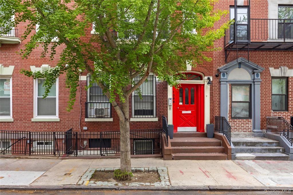 1068 Walton Avenue, Bronx, NY 10452