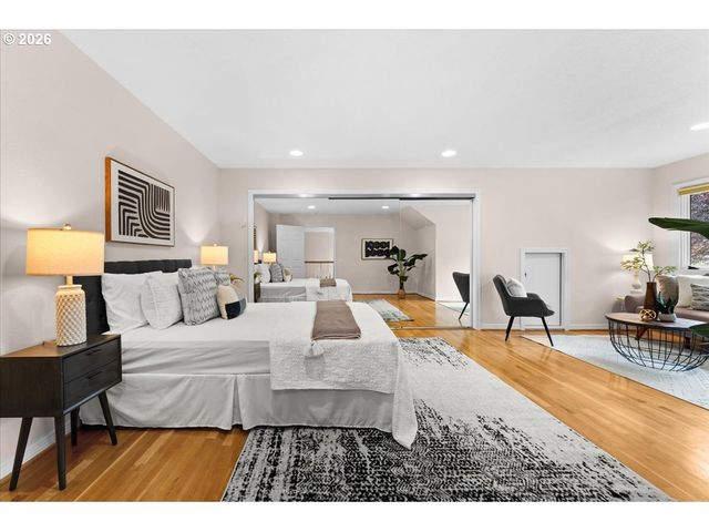 5008 HARTFORD Pl, Lake Oswego, OR 97035