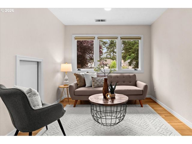 5008 HARTFORD Pl, Lake Oswego, OR 97035