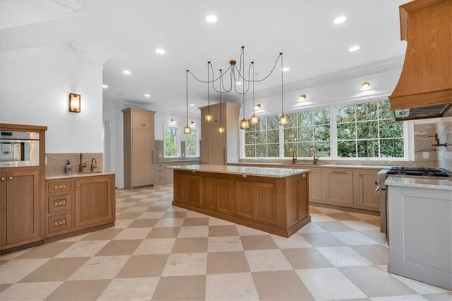 115 MOUNT PARAN Ridge, Atlanta, GA 30327