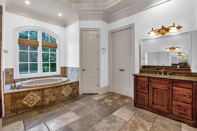 115 MOUNT PARAN Ridge, Atlanta, GA 30327