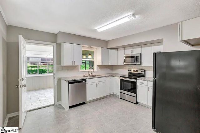 206 Pecan Drive, Westminster, SC 29693
