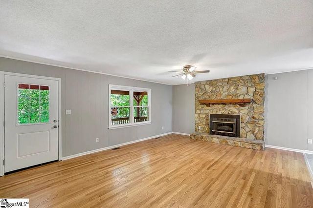 206 Pecan Drive, Westminster, SC 29693