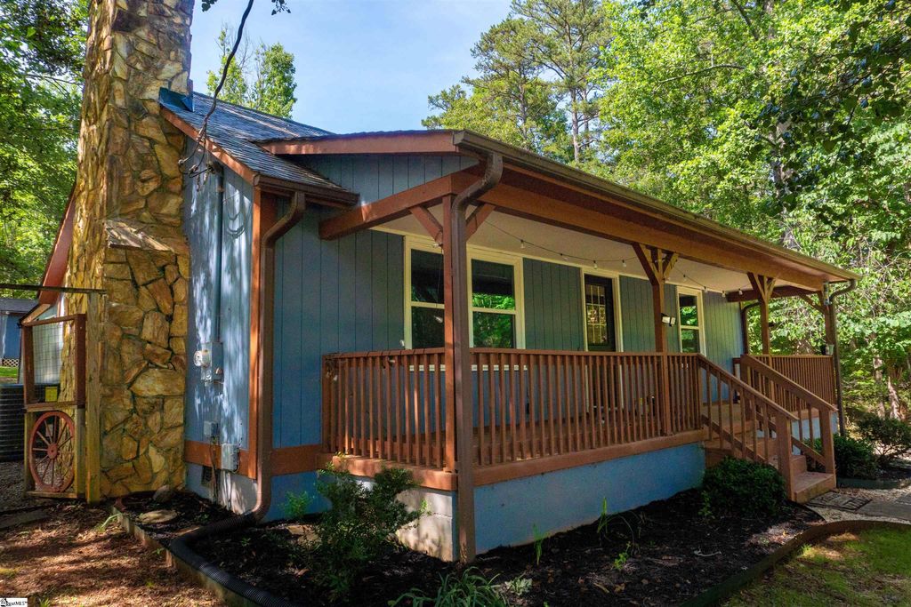 206 Pecan Drive, Westminster, SC 29693