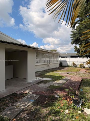 6613 Evergreen Dr B, Miramar, FL 33023