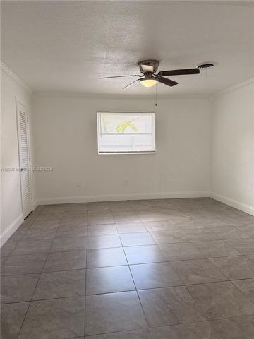 6613 Evergreen Dr B, Miramar, FL 33023