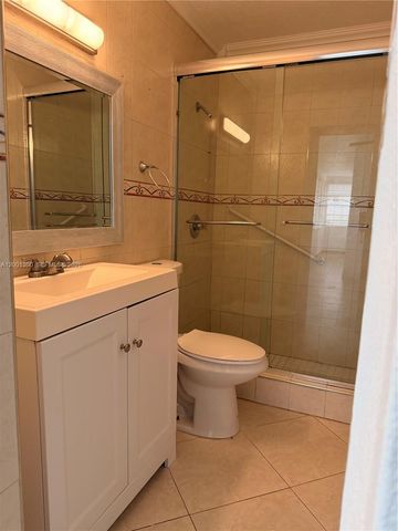 6613 Evergreen Dr B, Miramar, FL 33023