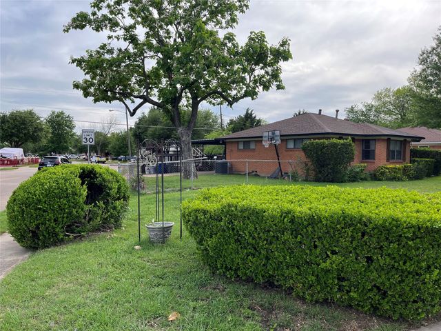 8530 Triton Lane, Dallas, TX 75227