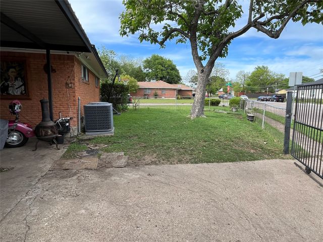 8530 Triton Lane, Dallas, TX 75227