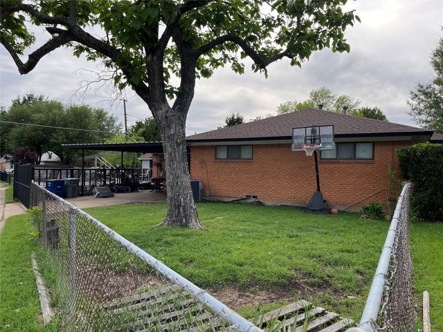 8530 Triton Lane, Dallas, TX 75227