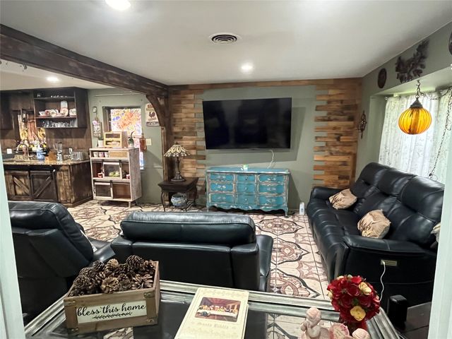 8530 Triton Lane, Dallas, TX 75227