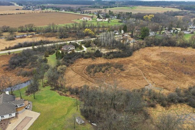 N7026 County Road DD, Burlington, WI 53105