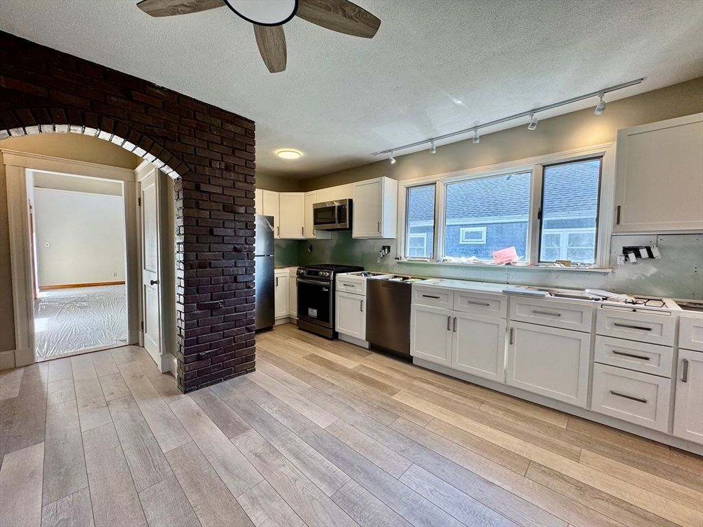 70 Durso Ave 2, Malden, MA 02148