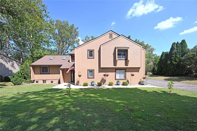 1065 Wilderness Bluff, Tipp City, OH 45371