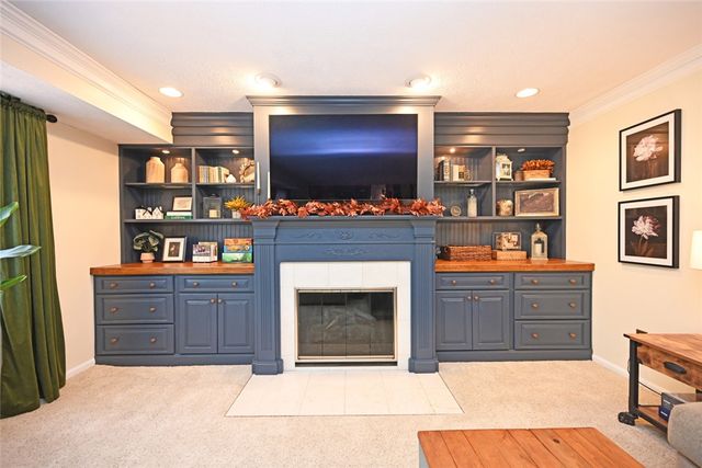 1065 Wilderness Bluff, Tipp City, OH 45371