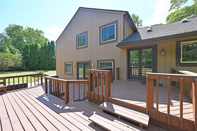 1065 Wilderness Bluff, Tipp City, OH 45371