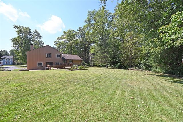 1065 Wilderness Bluff, Tipp City, OH 45371