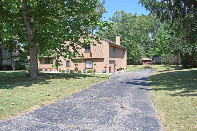 1065 Wilderness Bluff, Tipp City, OH 45371