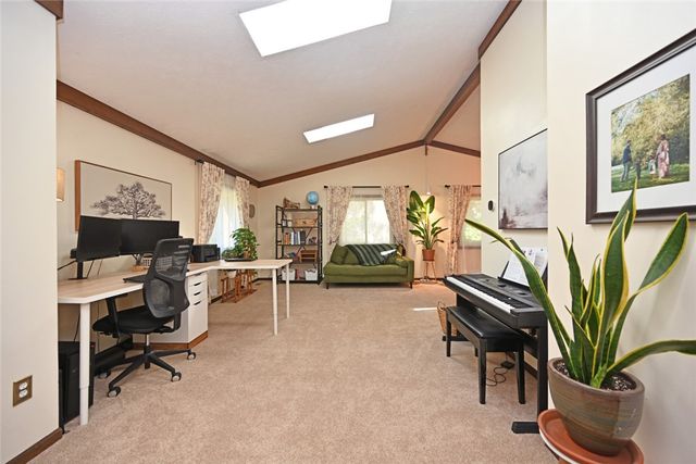 1065 Wilderness Bluff, Tipp City, OH 45371