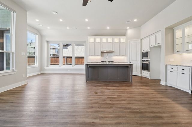 1812 Cypress Gap Trail, Mansfield, TX 76063