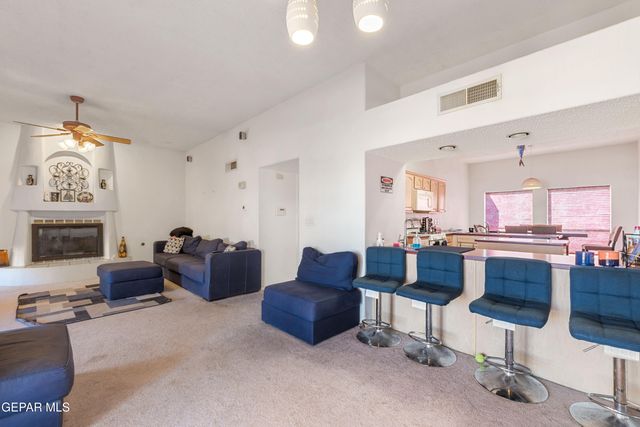 432 RIO ESTANCIA Drive, El Paso, TX 79932