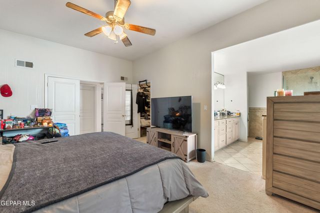 432 RIO ESTANCIA Drive, El Paso, TX 79932