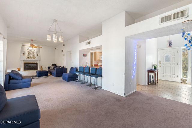 432 RIO ESTANCIA Drive, El Paso, TX 79932