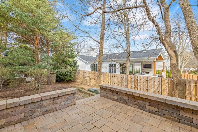 1432 E Katie Lane, Palatine, IL 60074