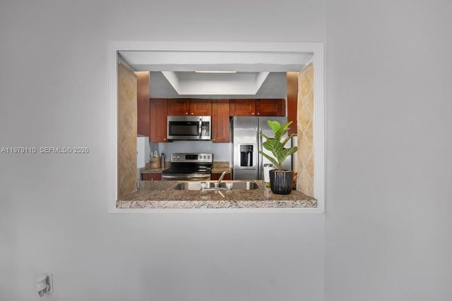 2286 NW 81st Ave, Sunrise, FL 33322