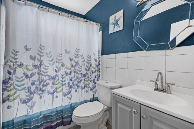 2286 NW 81st Ave, Sunrise, FL 33322