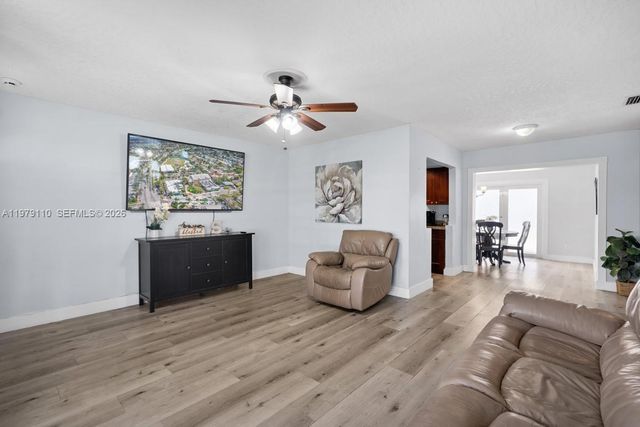 2286 NW 81st Ave, Sunrise, FL 33322