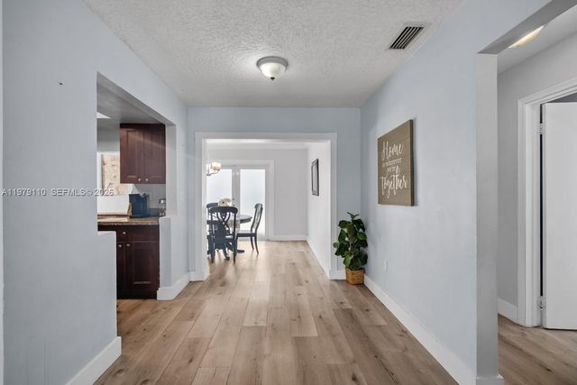 2286 NW 81st Ave, Sunrise, FL 33322