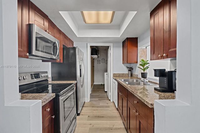 2286 NW 81st Ave, Sunrise, FL 33322