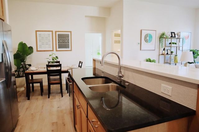 525 Wimbledon Road, Edmond, OK 73003