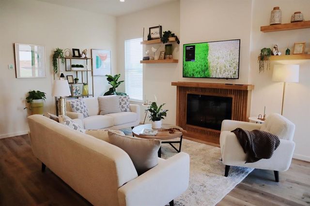 525 Wimbledon Road, Edmond, OK 73003