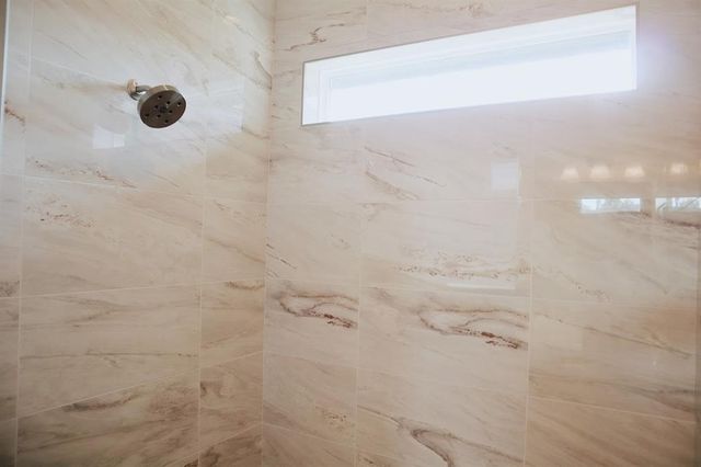 525 Wimbledon Road, Edmond, OK 73003