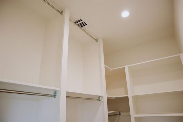 525 Wimbledon Road, Edmond, OK 73003