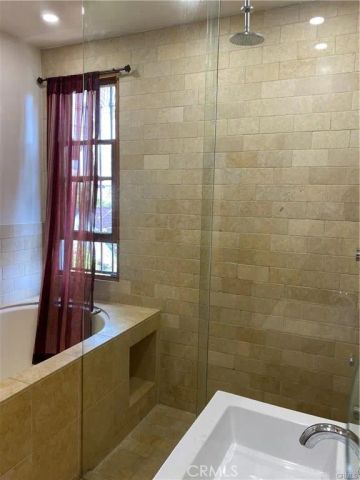 1138 S Stanley Avenue, Los Angeles, CA 90019