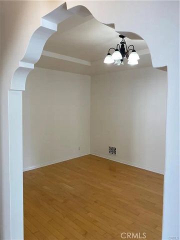 1138 S Stanley Avenue, Los Angeles, CA 90019