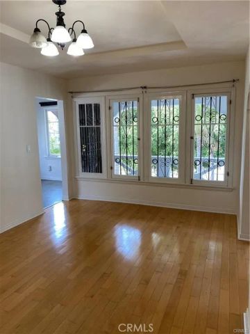 1138 S Stanley Avenue, Los Angeles, CA 90019