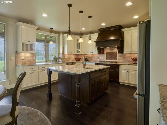 8000 Ne 211TH Ave, Vancouver, WA 98682