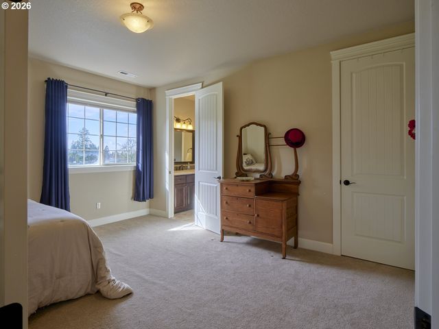 8000 Ne 211TH Ave, Vancouver, WA 98682