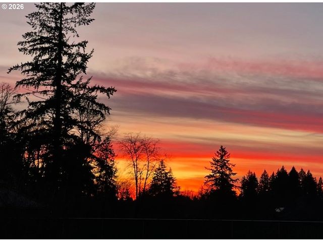 8000 Ne 211TH Ave, Vancouver, WA 98682