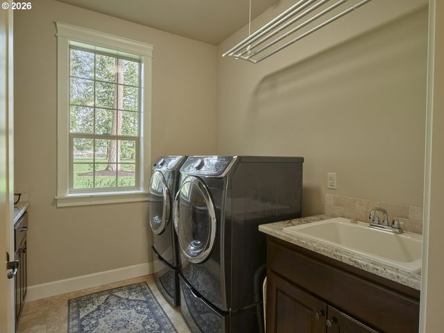 8000 Ne 211TH Ave, Vancouver, WA 98682